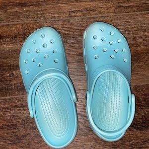 blue crocs